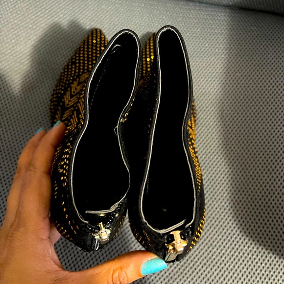 Thalia Sodi gold detail black angle boots. - Picture 9 of 13